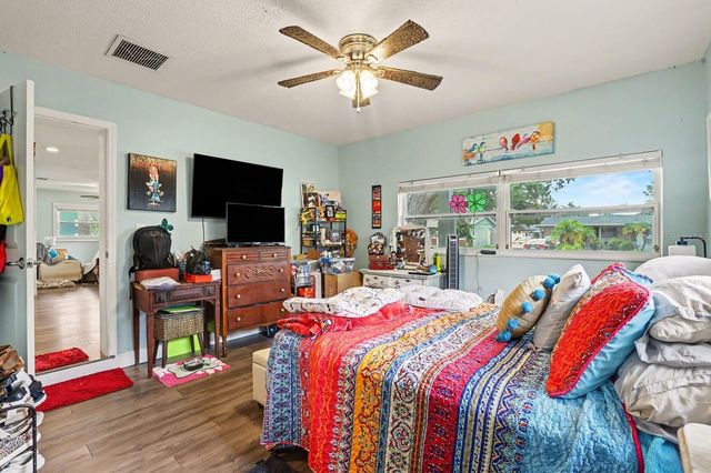 2117 MARY SUE STREET, Largo, FL 33774