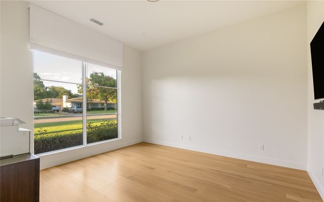 6438 Deloache Avenue, Dallas, TX 75225