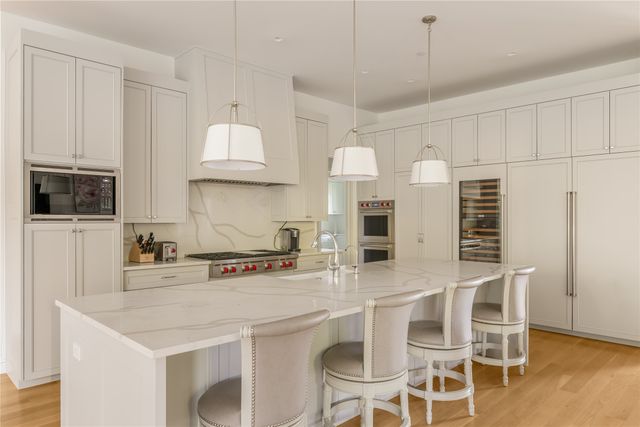 6438 Deloache Avenue, Dallas, TX 75225