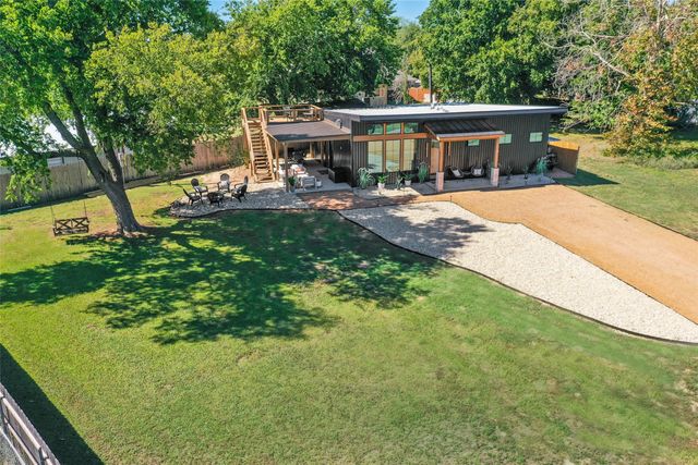 118 Bayside Circle, Gainesville, TX 76240