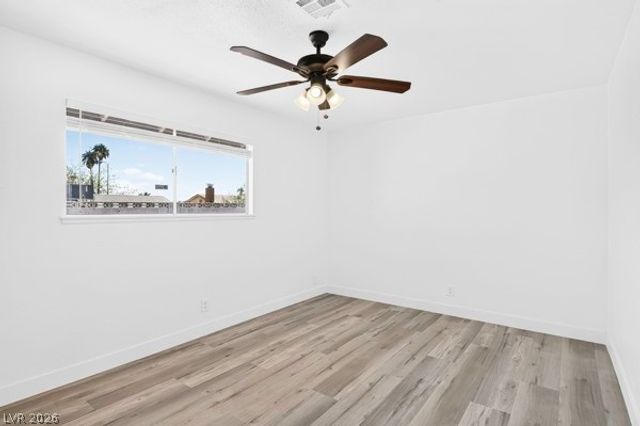4284 Annie Oakley Drive, Las Vegas, NV 89121