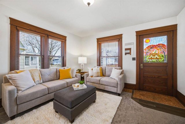 716 Charles Street, Fort Atkinson, WI 53538