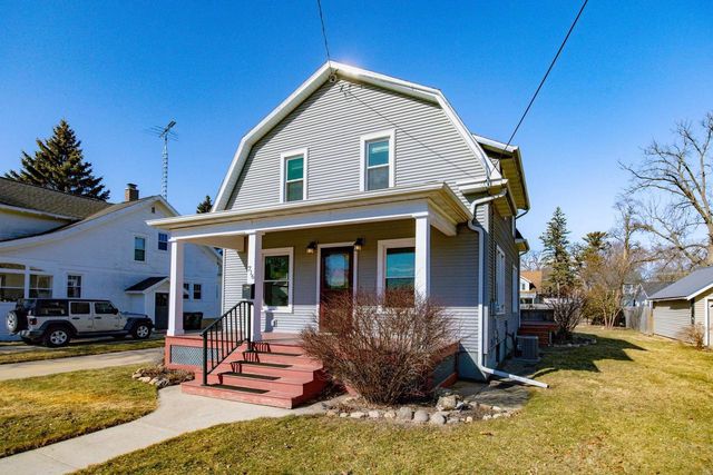 716 Charles Street, Fort Atkinson, WI 53538