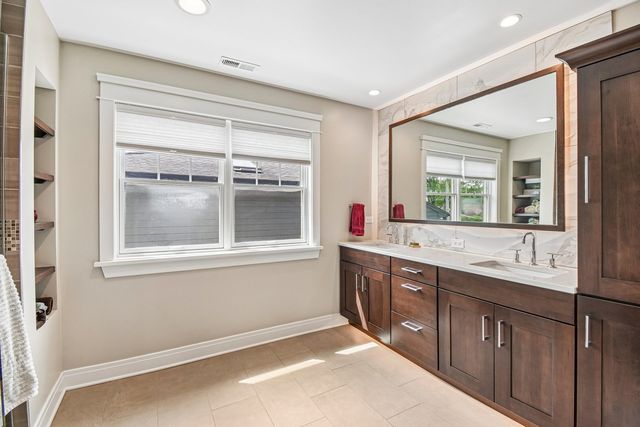 507 North Avenue, Barrington, IL 60010
