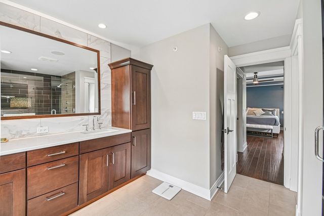 507 North Avenue, Barrington, IL 60010