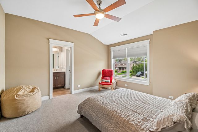 507 North Avenue, Barrington, IL 60010