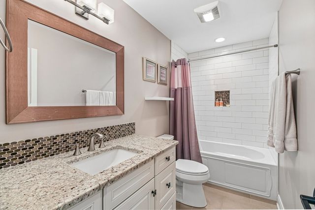 507 North Avenue, Barrington, IL 60010