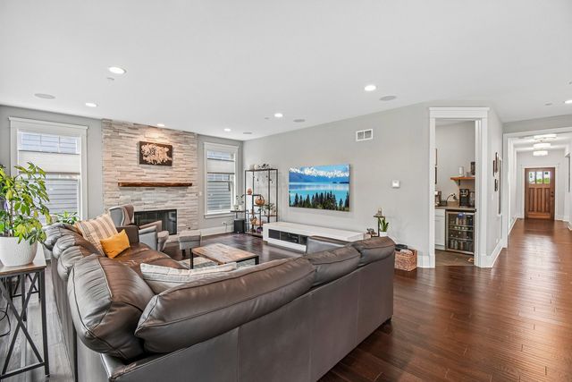 507 North Avenue, Barrington, IL 60010