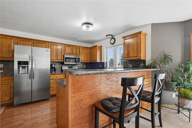 2000 Highland Rd, Ely, IA 52227