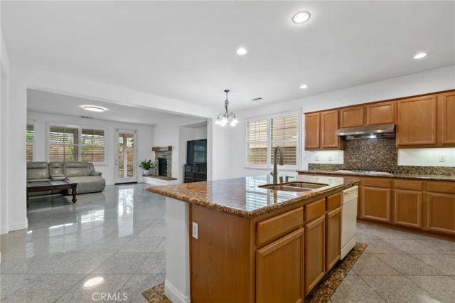 7251 Blue Crab Court, Eastvale, CA 92880