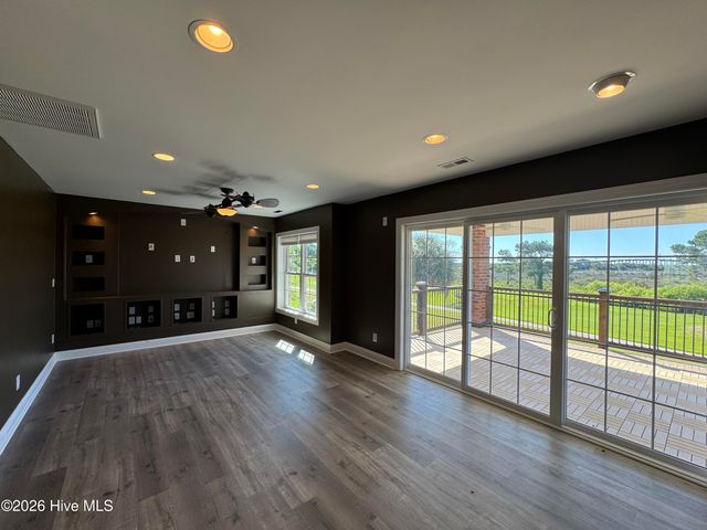 118 Captains Lane, Sneads Ferry, NC 28460