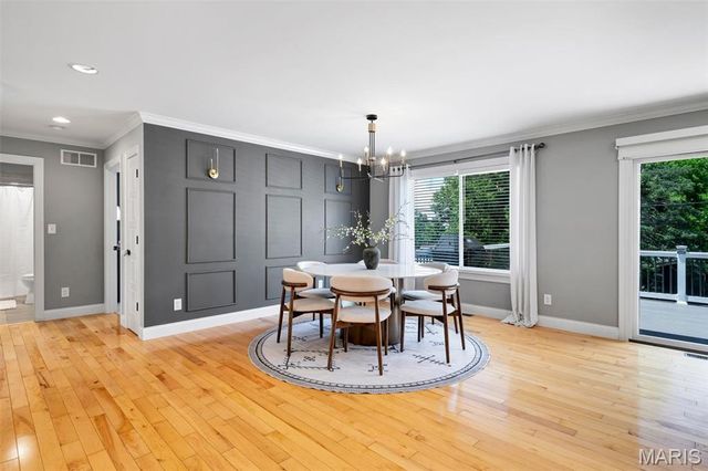 737 Hinder Drive, St Louis, MO 63125