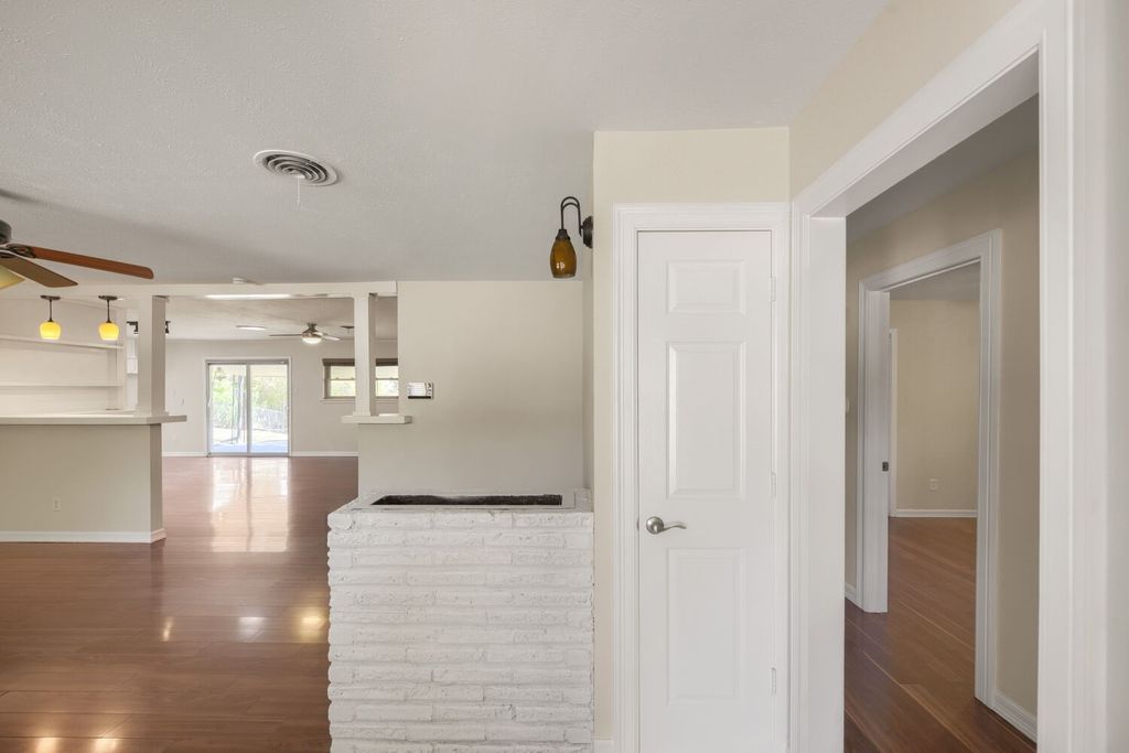 4105 Springbranch Drive, Benbrook, TX 76116 — photo 4