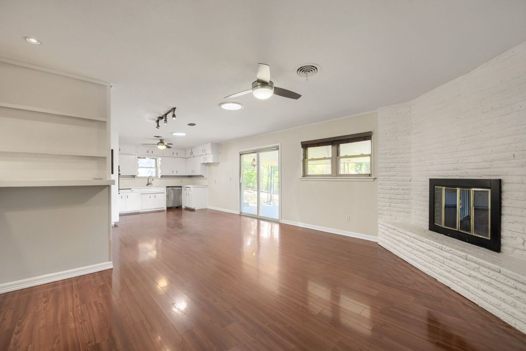 4105 Springbranch Drive, Benbrook, TX 76116 — photo 5