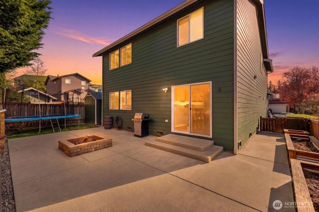 27708 Ridge Way, Stanwood, WA 98292
