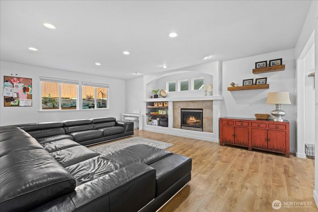 27708 Ridge Way, Stanwood, WA 98292