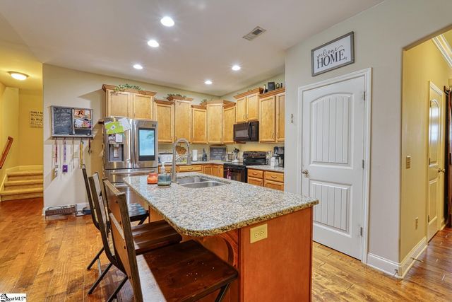 921 Benchmark Drive, Wellford, SC 29385