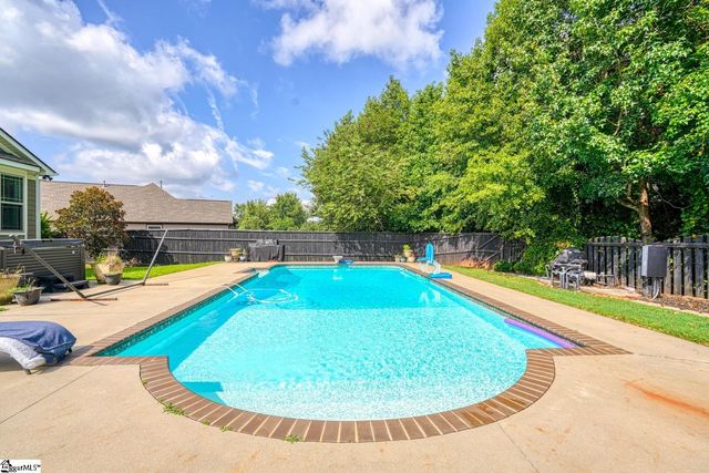 921 Benchmark Drive, Wellford, SC 29385