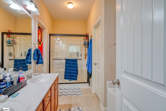 921 Benchmark Drive, Wellford, SC 29385