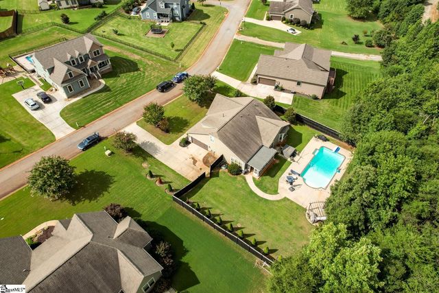 921 Benchmark Drive, Wellford, SC 29385