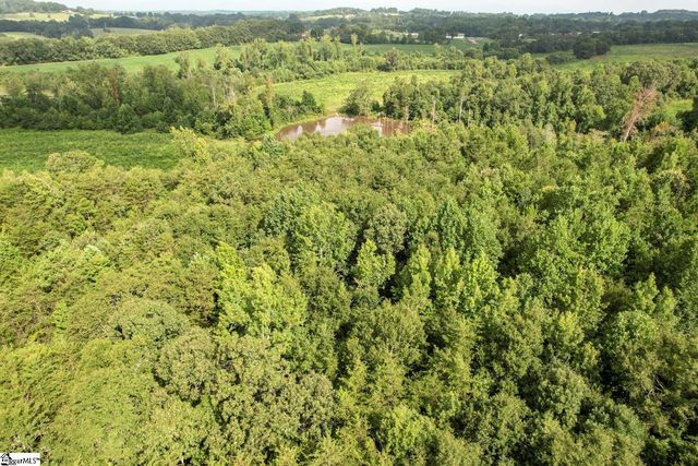 921 Benchmark Drive, Wellford, SC 29385