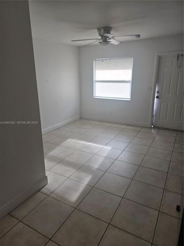 2450 Jackson St D, Hollywood, FL 33020