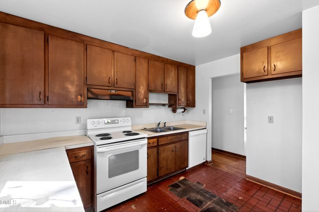 4332 Woodlawn Drive, Raleigh, NC 27616