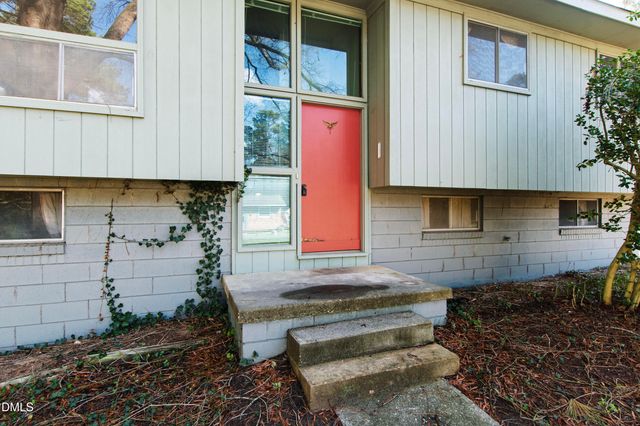 4332 Woodlawn Drive, Raleigh, NC 27616