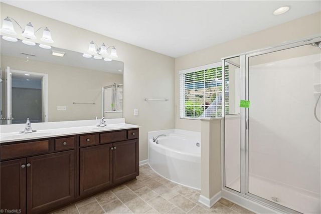 3681 Vestavia Drive, Kernersville, NC 27284