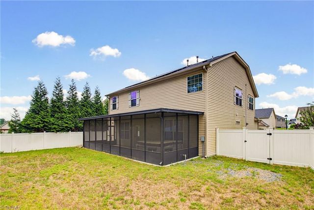 3681 Vestavia Drive, Kernersville, NC 27284
