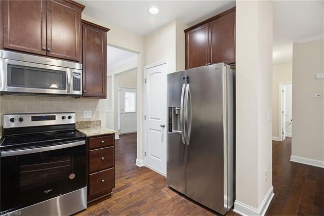 3681 Vestavia Drive, Kernersville, NC 27284