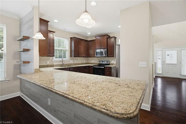 3681 Vestavia Drive, Kernersville, NC 27284