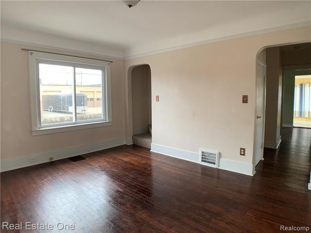 3342 Buckingham Avenue, Berkley, MI 48072