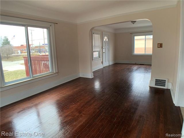 3342 Buckingham Avenue, Berkley, MI 48072