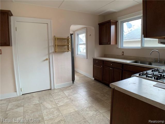 3342 Buckingham Avenue, Berkley, MI 48072