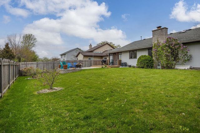 121 Stonehaven Drive, Sun Prairie, WI 53590