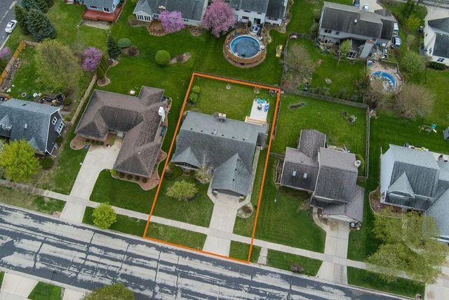 121 Stonehaven Drive, Sun Prairie, WI 53590