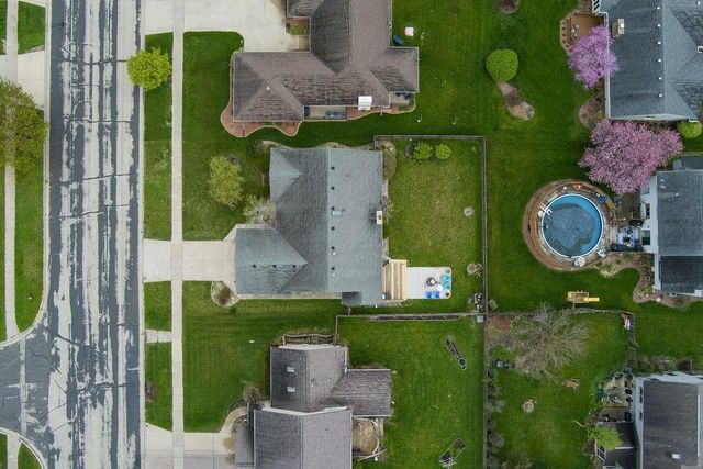 121 Stonehaven Drive, Sun Prairie, WI 53590