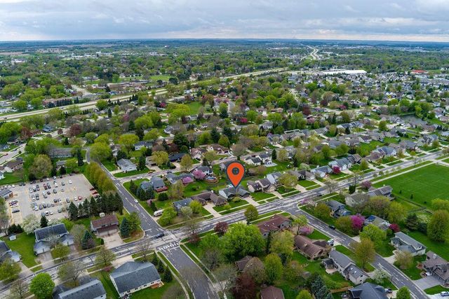 121 Stonehaven Drive, Sun Prairie, WI 53590