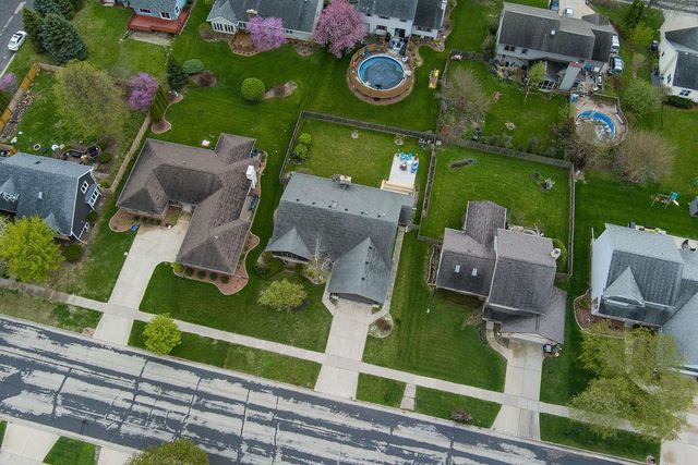 121 Stonehaven Drive, Sun Prairie, WI 53590