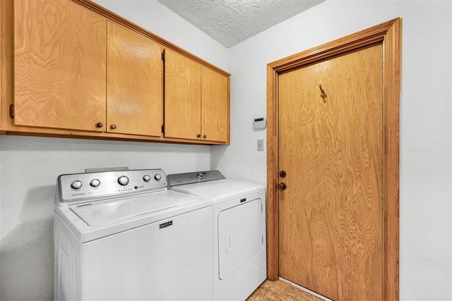 204 NE 48th St, Lawton, OK 73507
