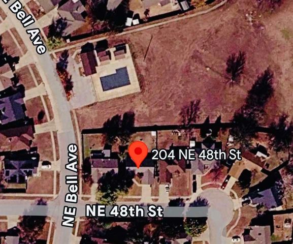 204 NE 48th St, Lawton, OK 73507