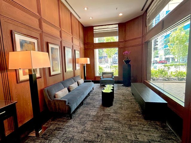 400 E Ohio Street 2504, Chicago, IL 60611