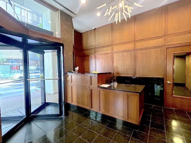 400 E Ohio Street 2504, Chicago, IL 60611