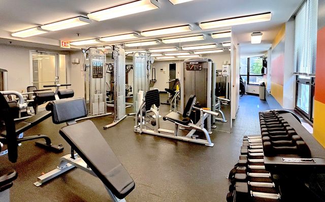 400 E Ohio Street 2504, Chicago, IL 60611