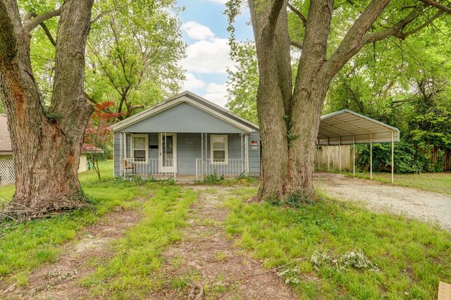 1656 North Hayes Avenue, Springfield, MO 65803