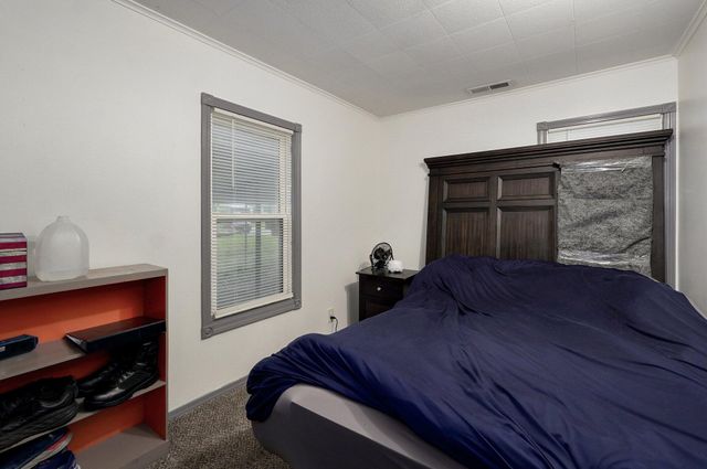 1656 North Hayes Avenue, Springfield, MO 65803