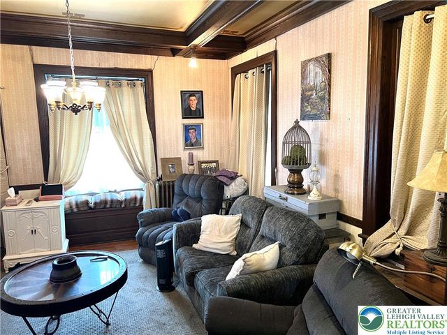 243 West Broad Street, Tamaqua Boro, PA 18252