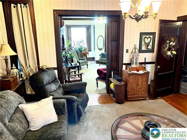 243 West Broad Street, Tamaqua Boro, PA 18252