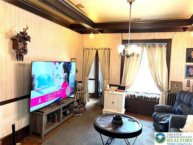 243 West Broad Street, Tamaqua Boro, PA 18252